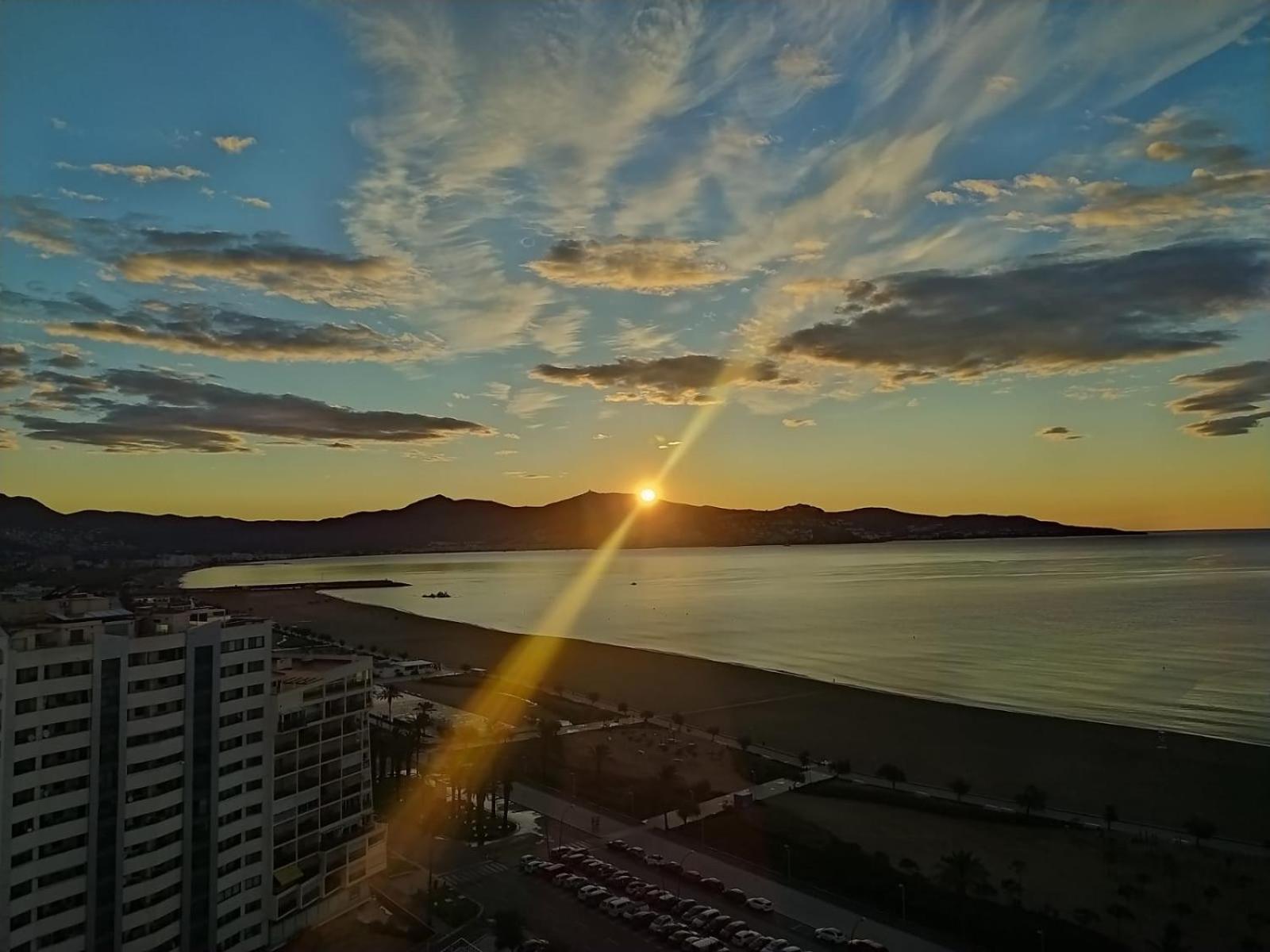 Apartamento vistas al mar Ampuriabrava Exterior foto